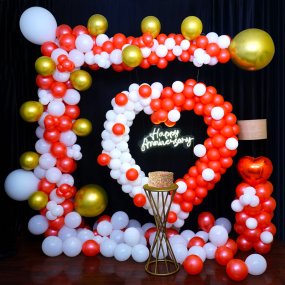 Anniversary Couple Decor