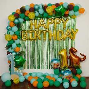 Image of Dinosaur theme decor